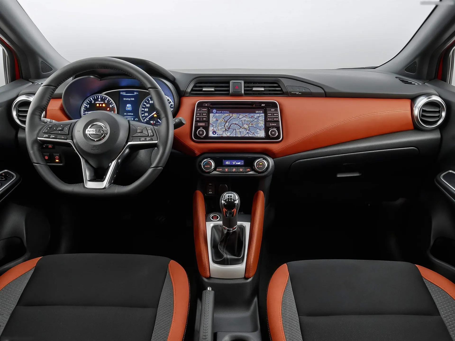 Nissan Micra (2017) – interiér