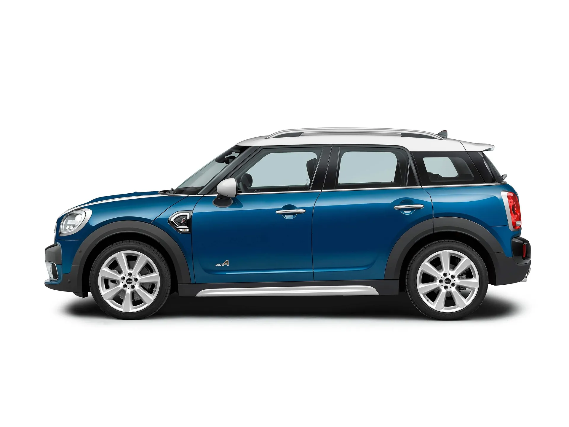 Mini Countryman (2017) – boční profil