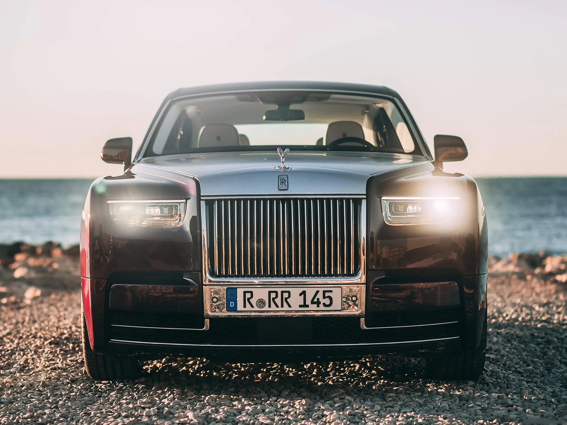 Rolls-Royce Phantom Series II (2023) – zepředu
