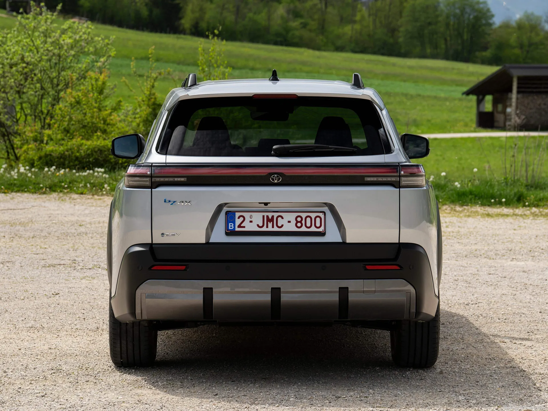 Toyota bZ4X Touring (2026) – zezadu
