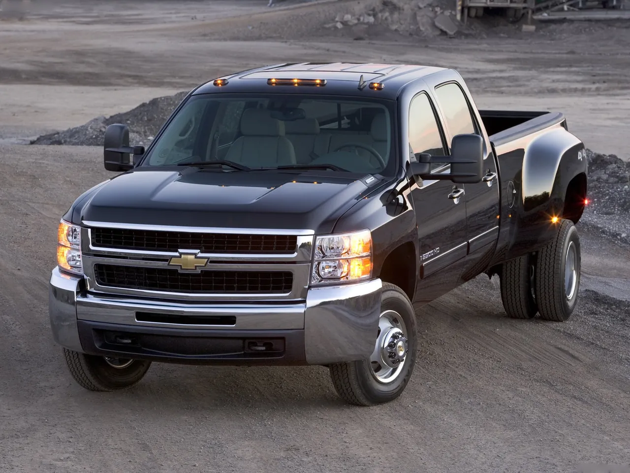 Chevrolet Silverado 3500 HD LTZ Crew Cab (2007)