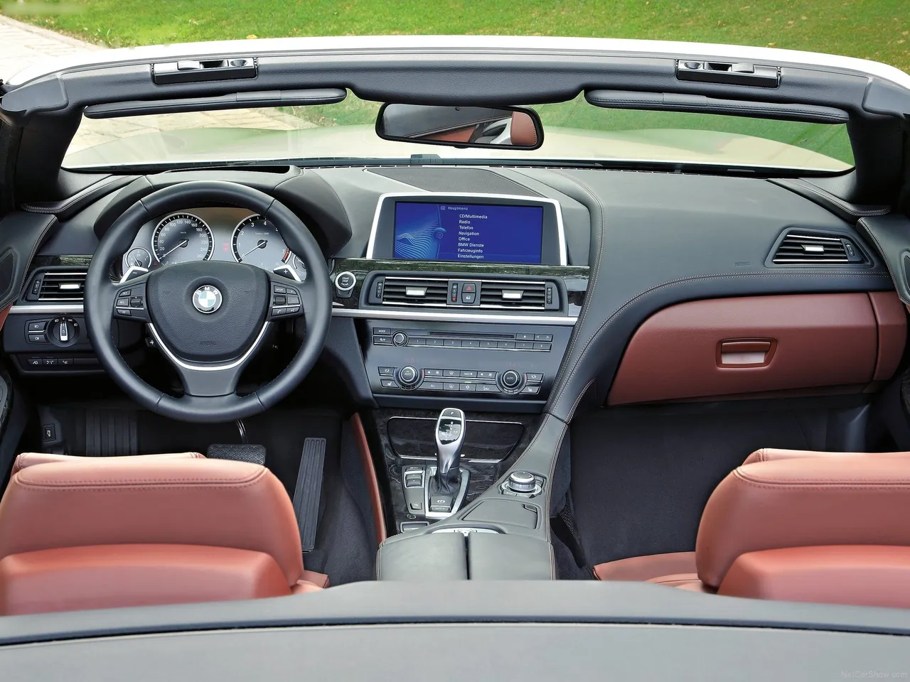 BMW 650i Convertible (2012) – interiér