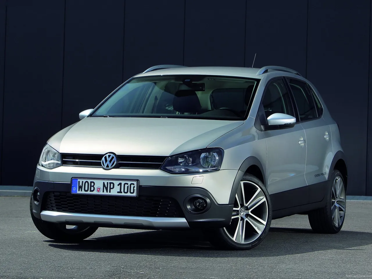 Volkswagen CrossPolo (2011)