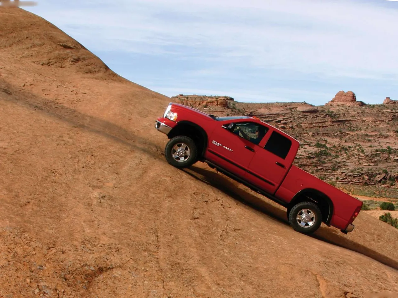 Dodge Ram Power Wagon (2005) – boční profil