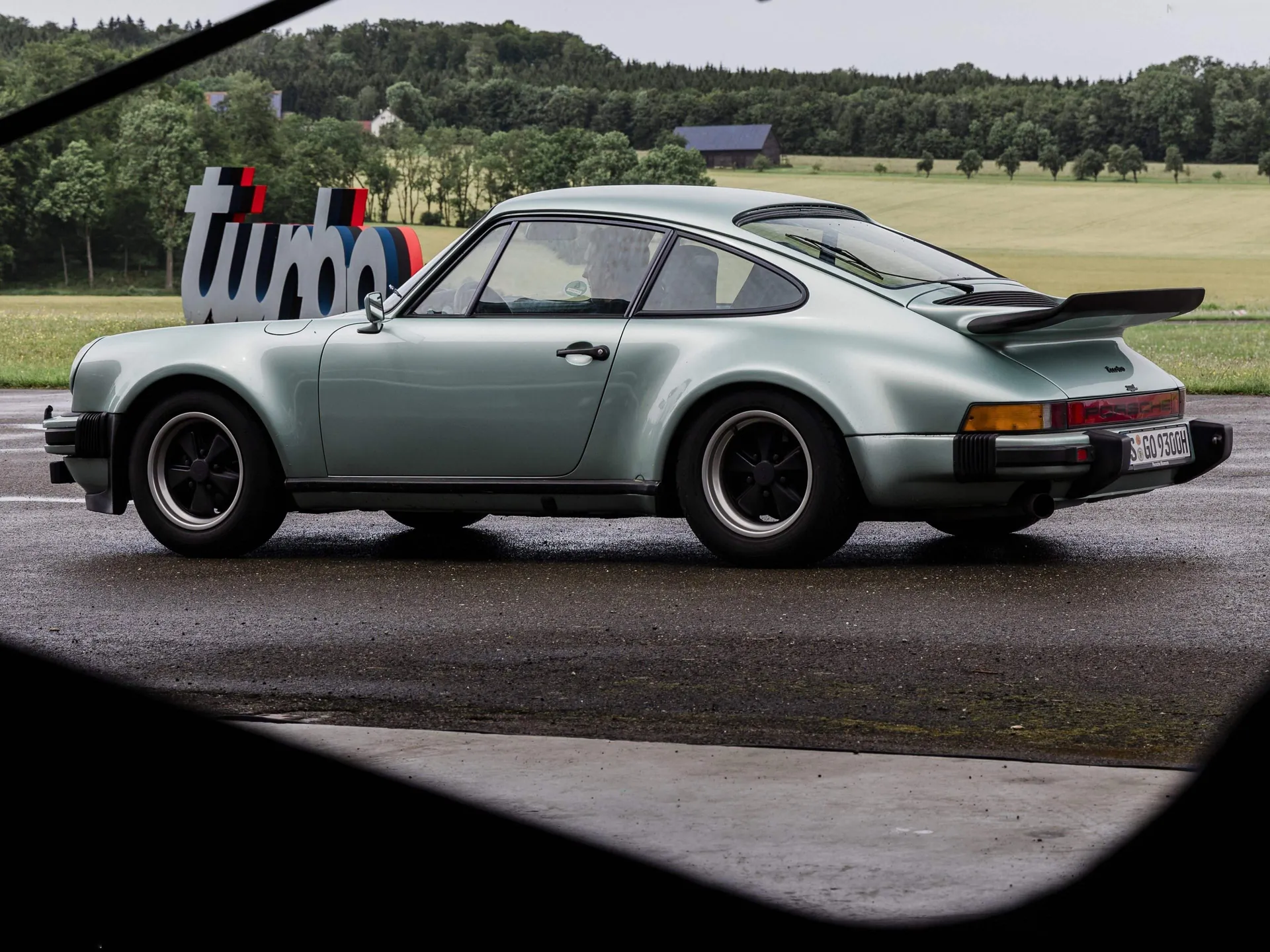 Porsche 911 Turbo 3.0 Coupe (1975) - Rear Three-Quarter