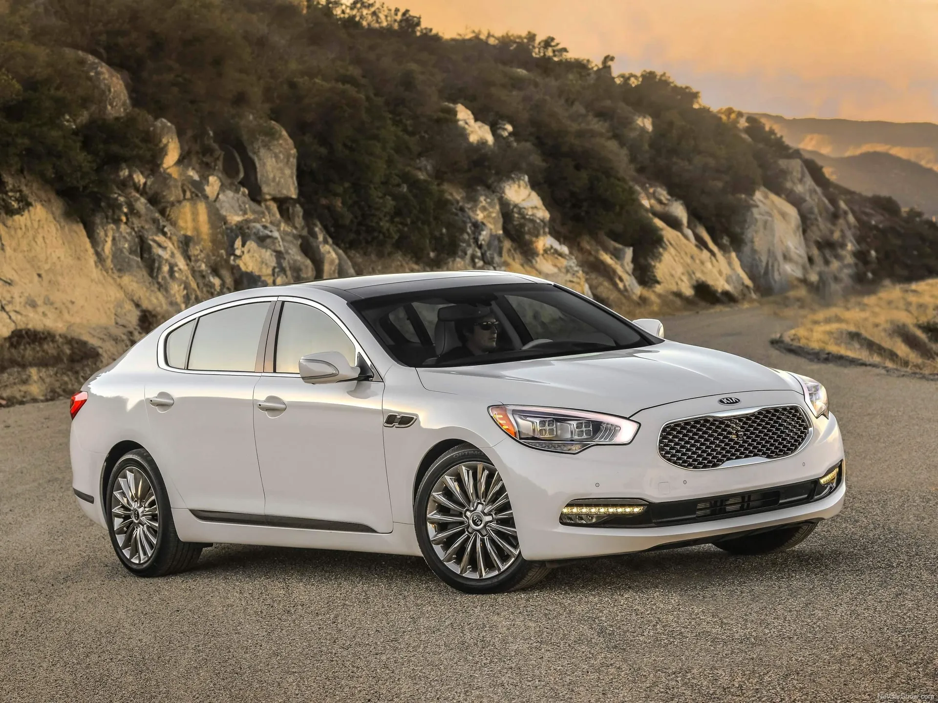 Kia K900 (2015)