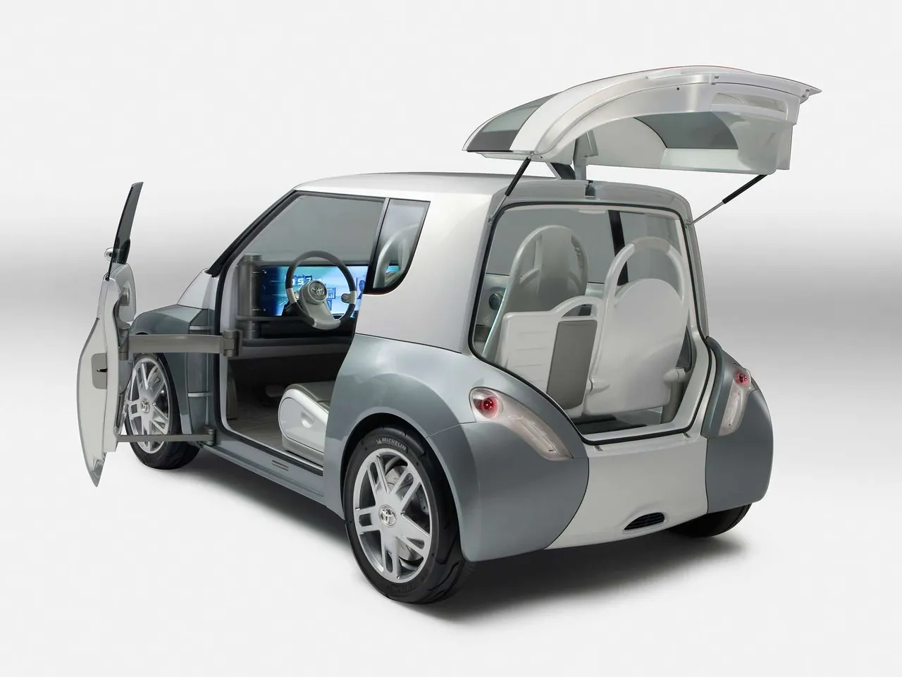 Toyota Endo Concept (2005) – zadní tříčtvrteční pohled