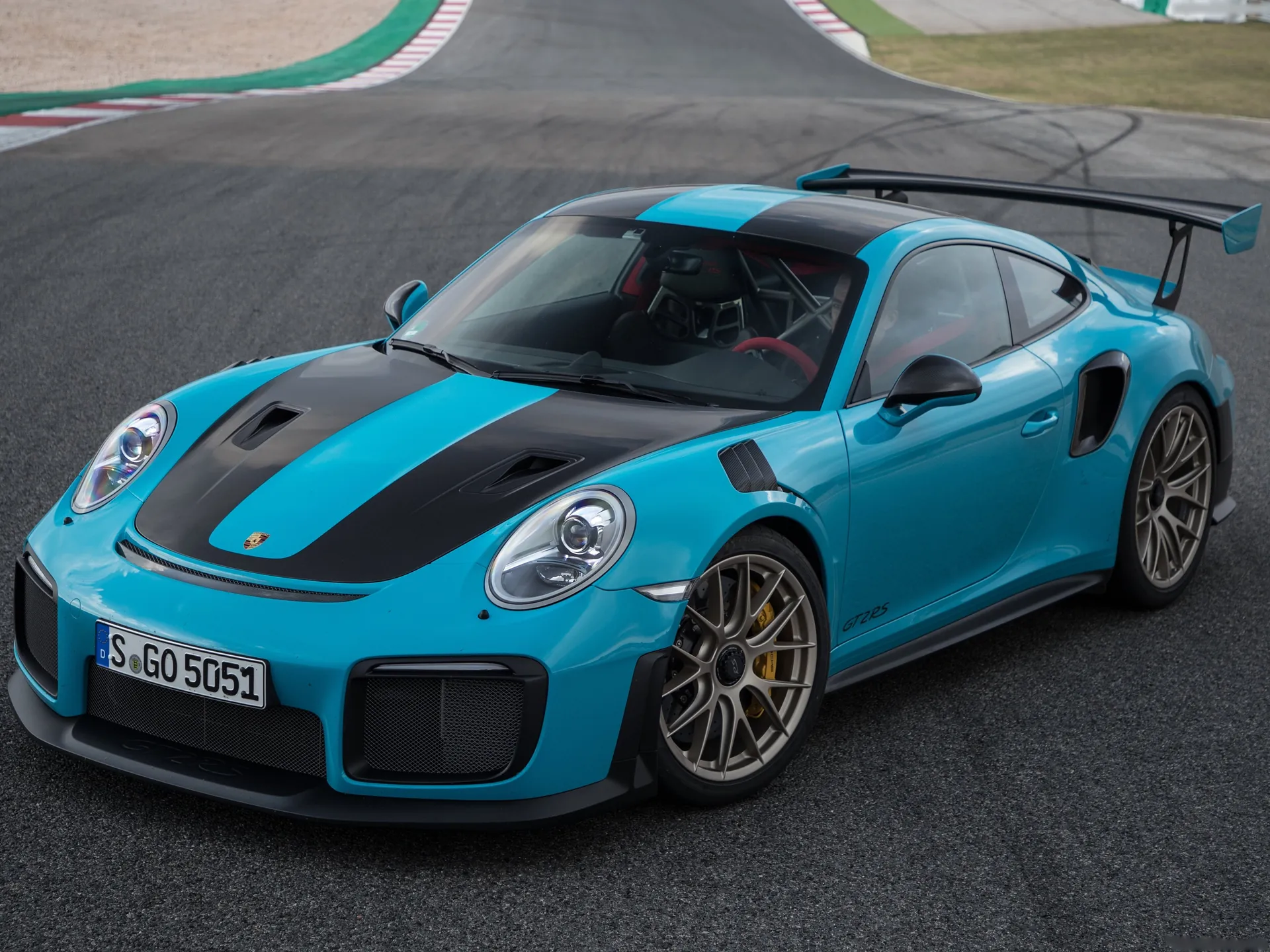 Porsche 911 GT2 RS (2018)
