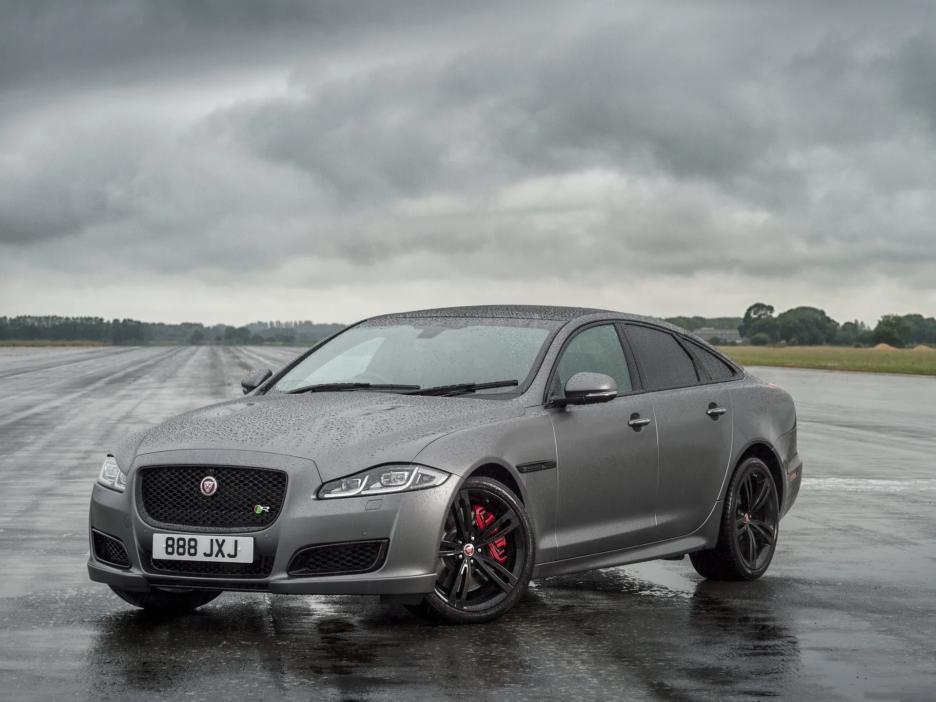 Jaguar XJR575 (2018)