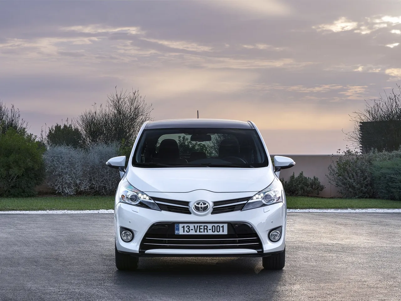 Toyota Verso (2013) – zepředu