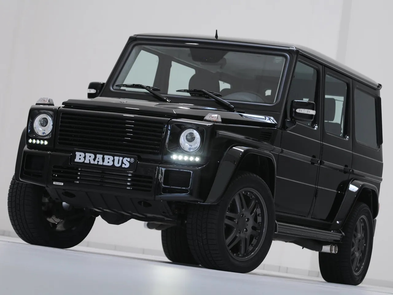 Brabus Mercedes-Benz G-Class V12 S Biturbo (2009)