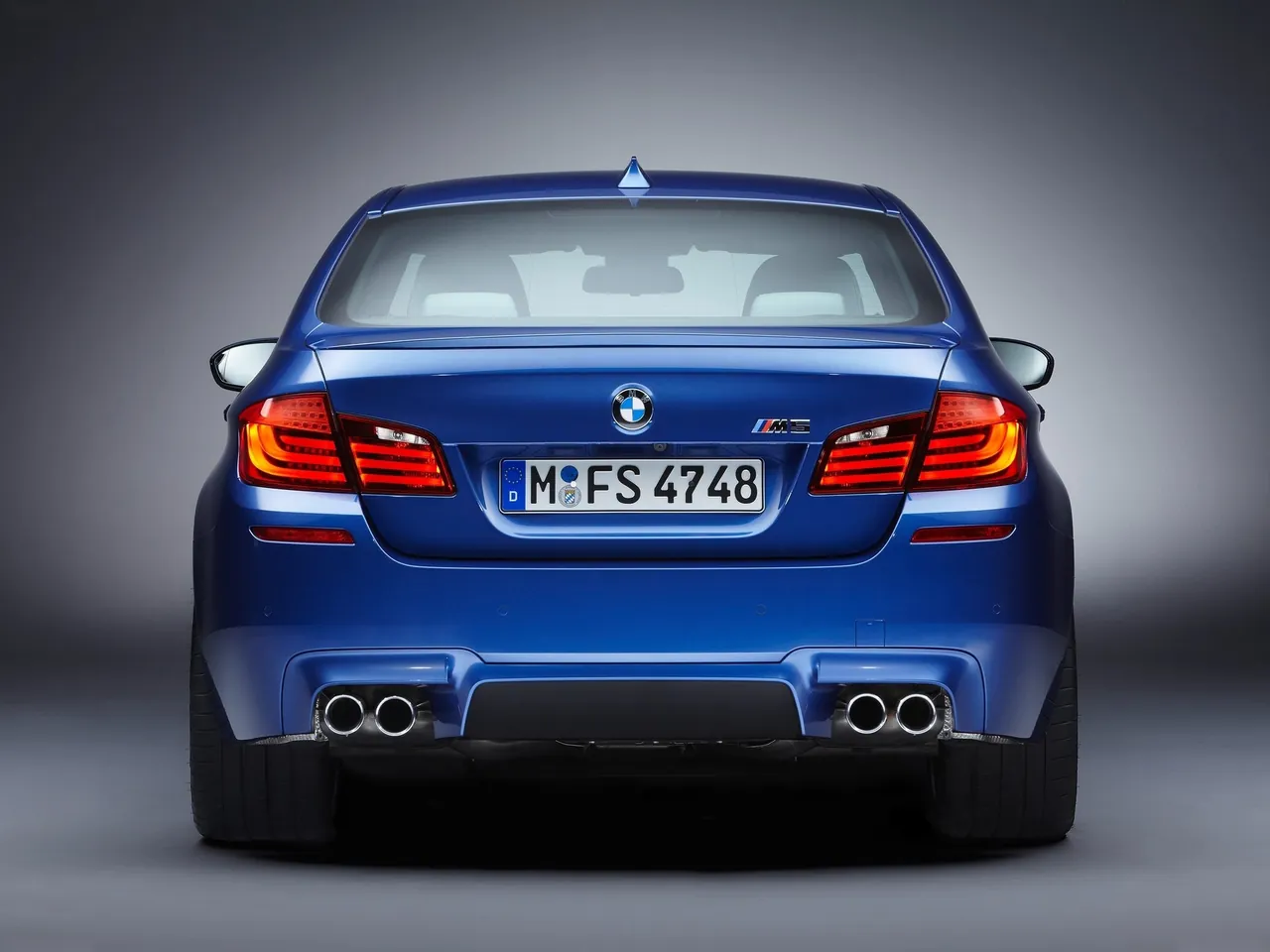 BMW M5 (2012) – zezadu