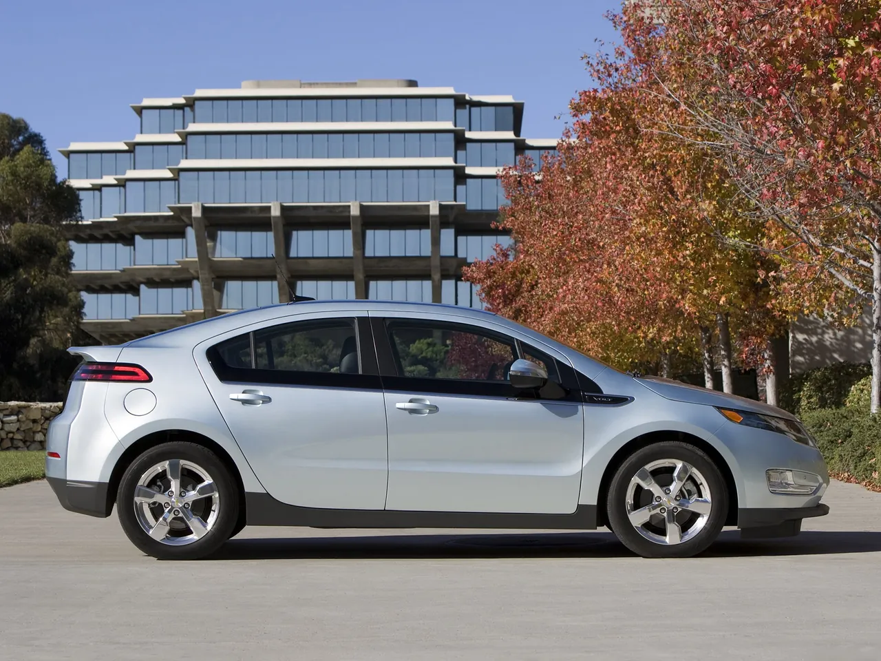 Chevrolet Volt (2011) – boční profil