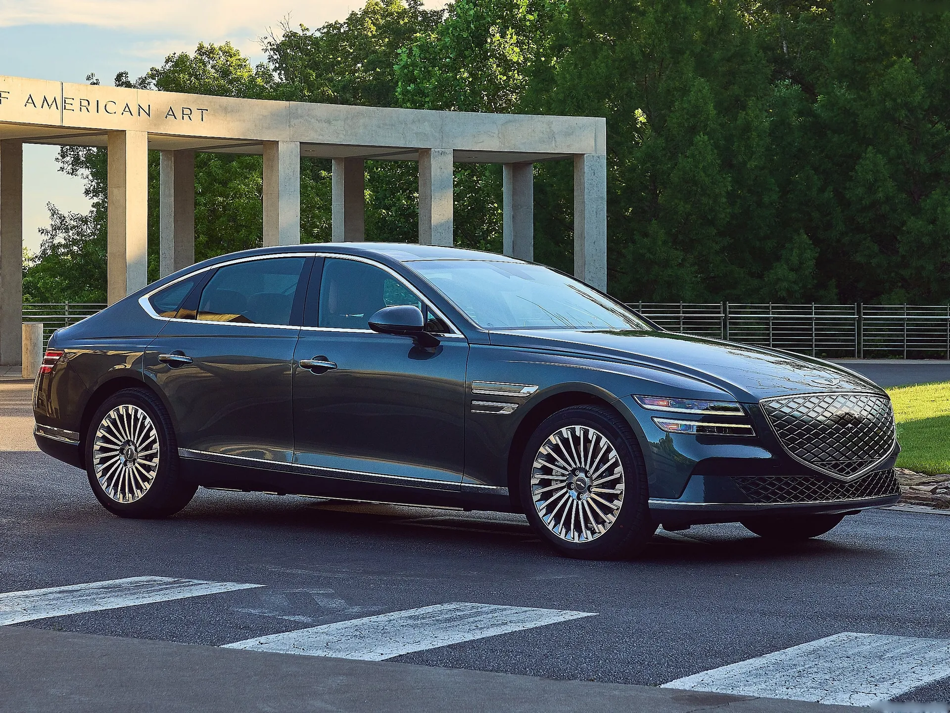 Genesis Electrified G80 (2022)