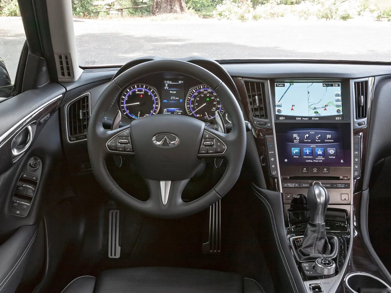 Infiniti Q50 (2014) – interiér