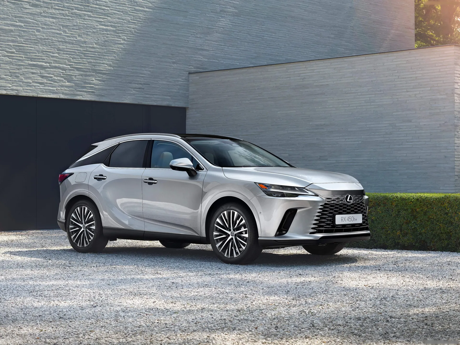 Lexus RX (2023)