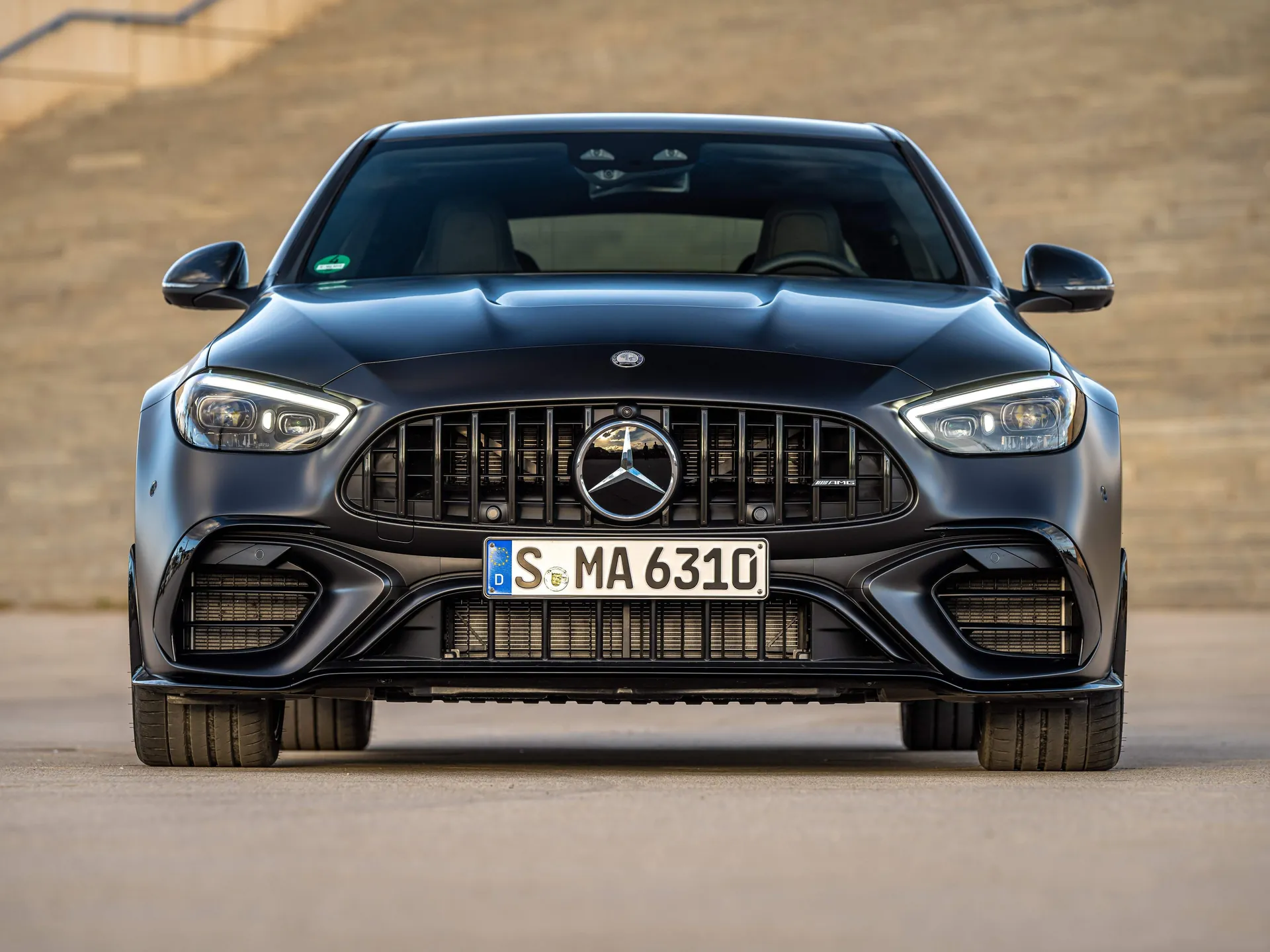 Mercedes-Benz C63 S AMG E Performance (2023) - Front