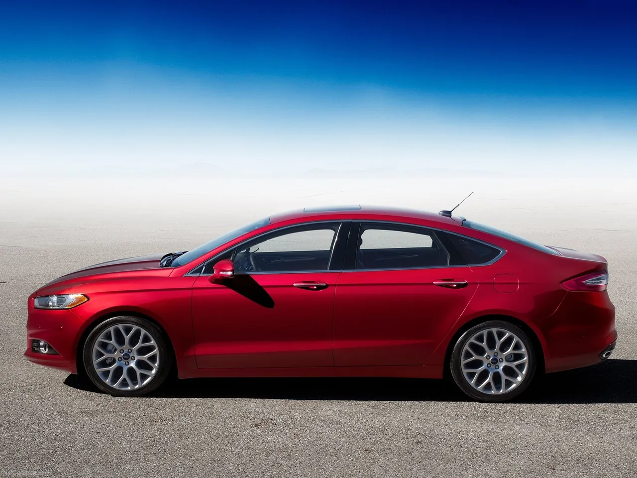 Ford Fusion (2013) – boční profil