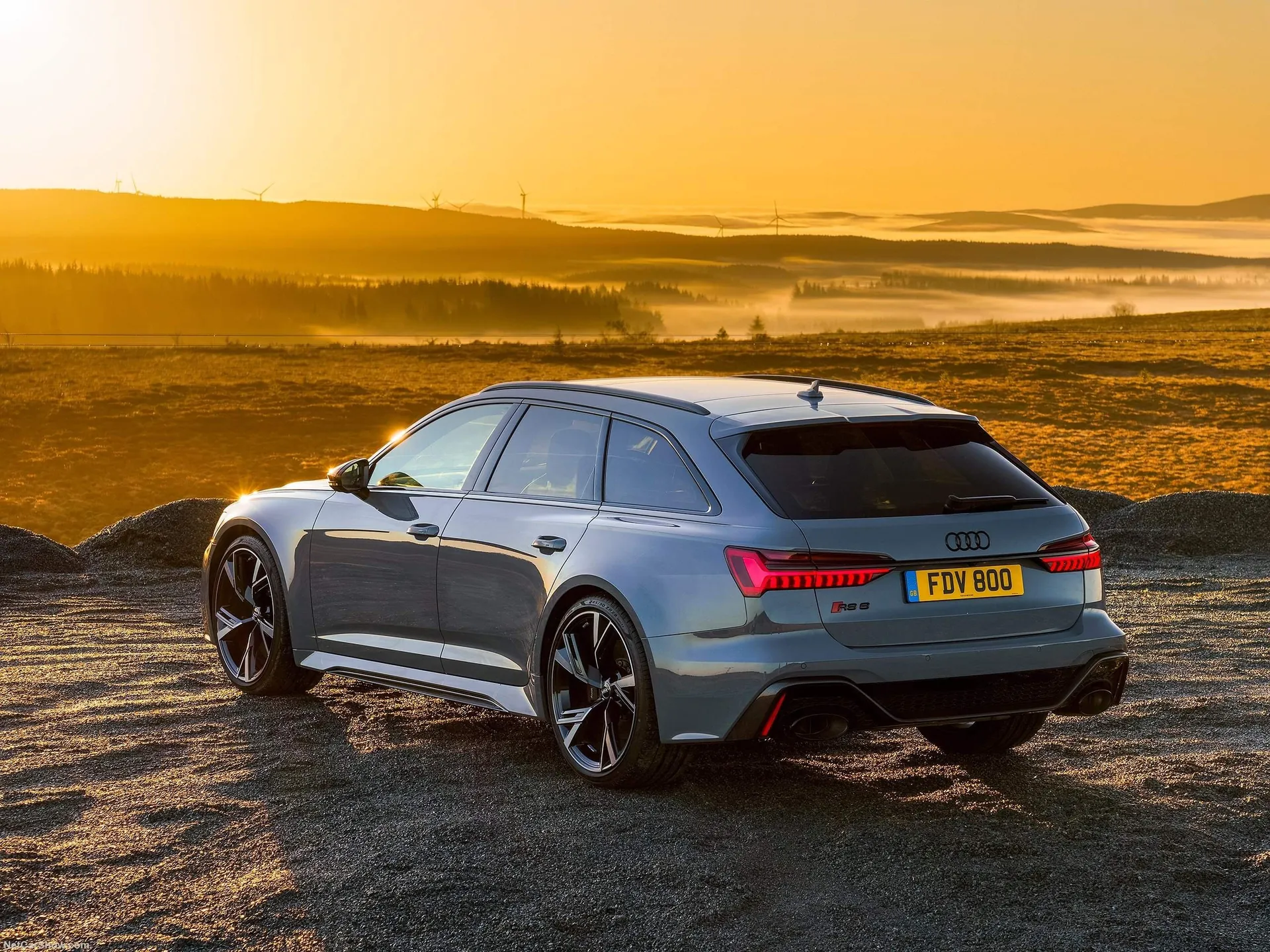 Audi RS6 Avant [UK] (2020) - Rear Three-Quarter
