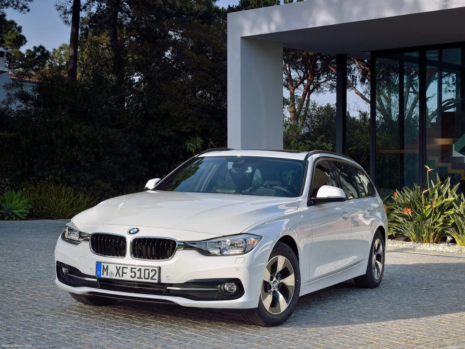BMW 3-Series Touring (2016)