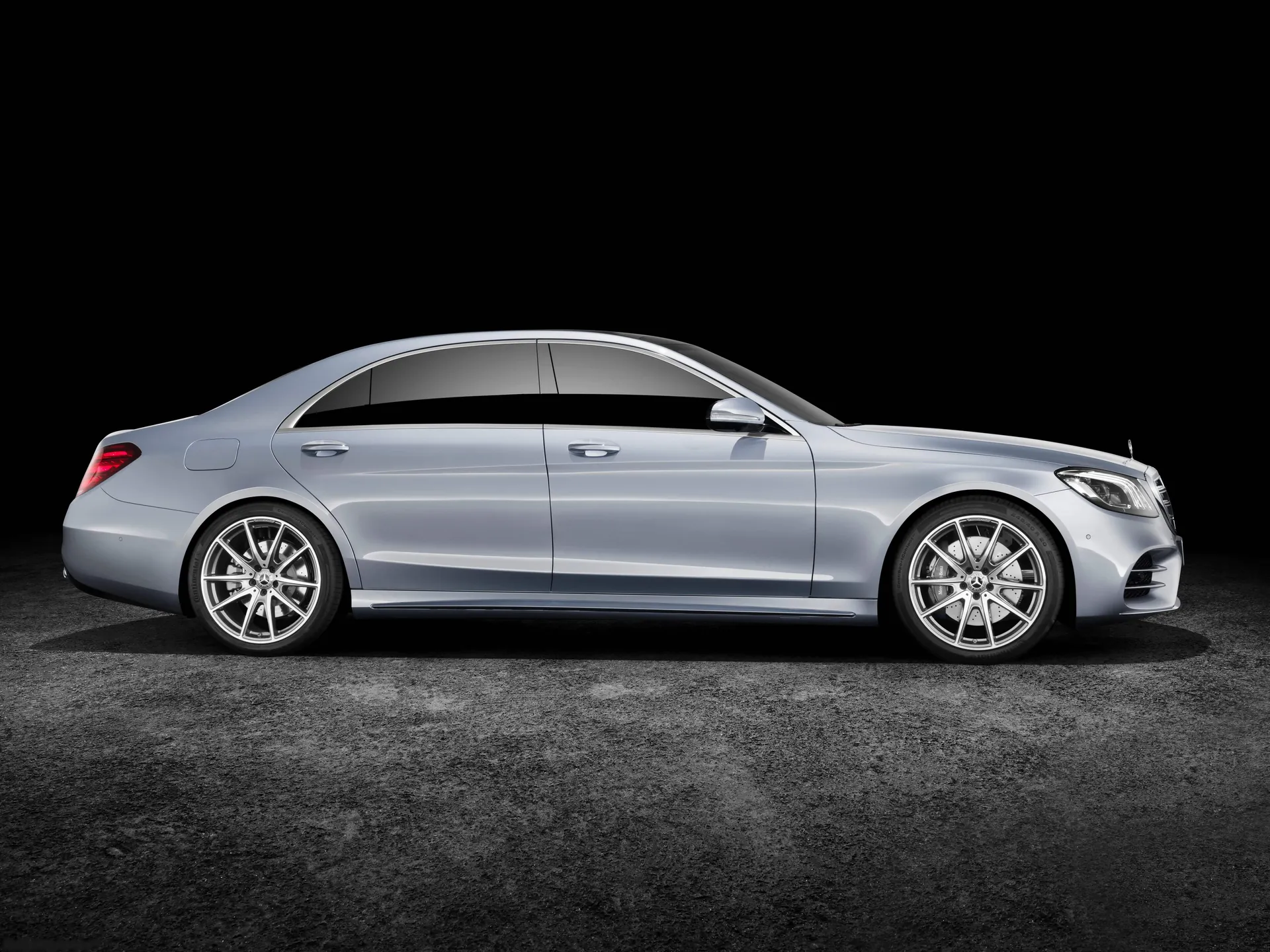 Mercedes-Benz S-Class (2018) – boční profil