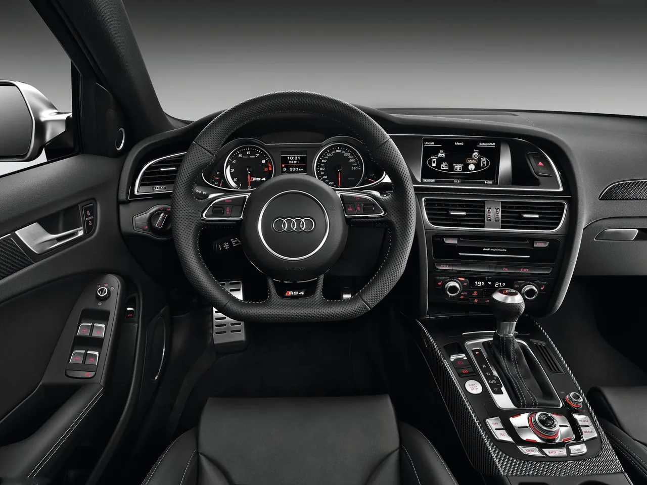 Audi RS4 Avant (2013) – interiér