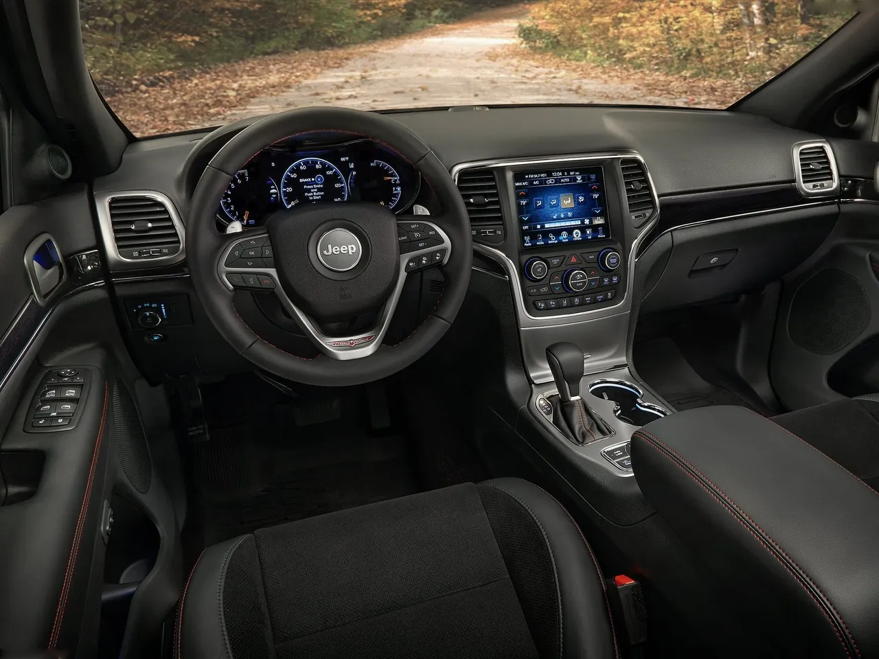 Jeep Grand Cherokee Trailhawk (2017) – interiér