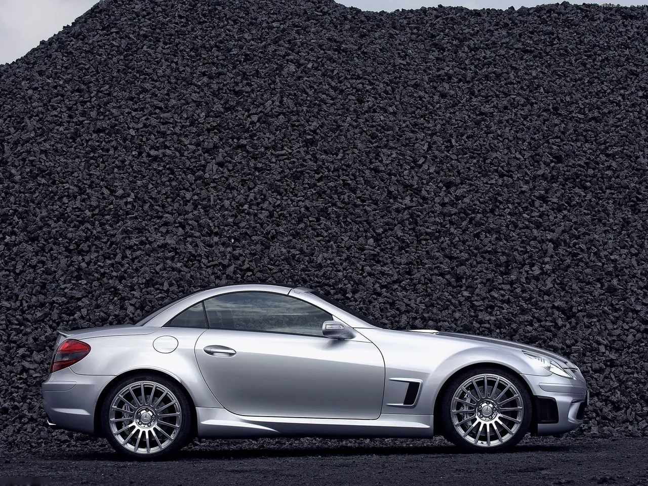 Mercedes-Benz SLK 55 AMG Black Series (2007) - Side Profile