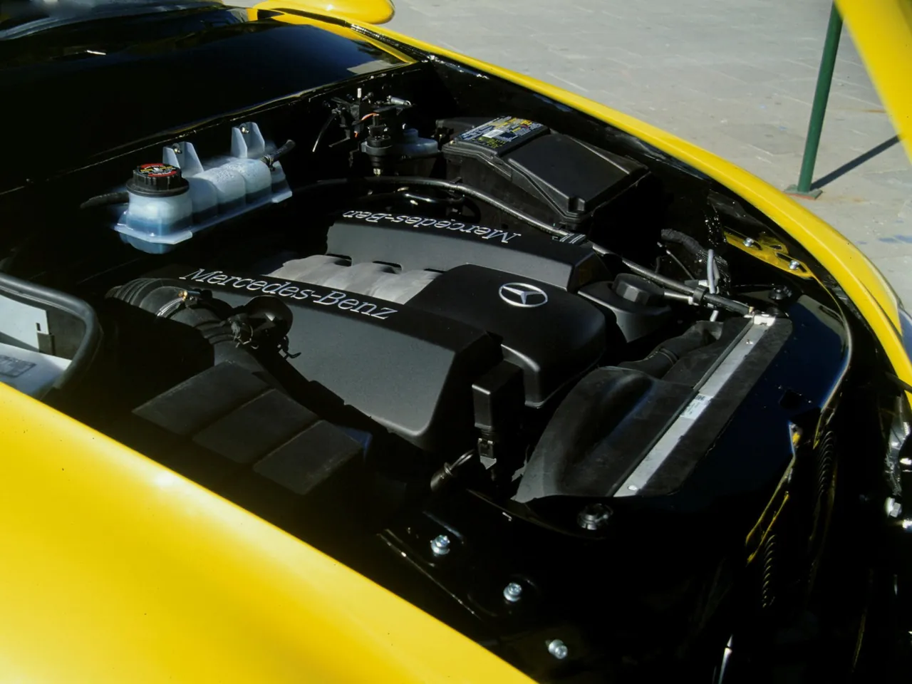 Rinspeed X-Trem Concept (1999) – motorový prostor