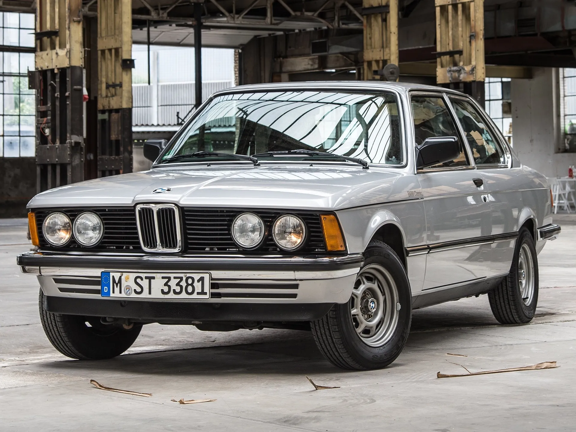 BMW 323i (1980)