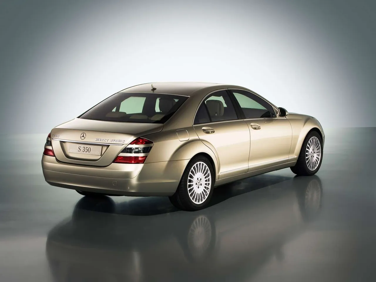 Mercedes-Benz Direct Hybrid Concept (2005) - Rear Three-Quarter