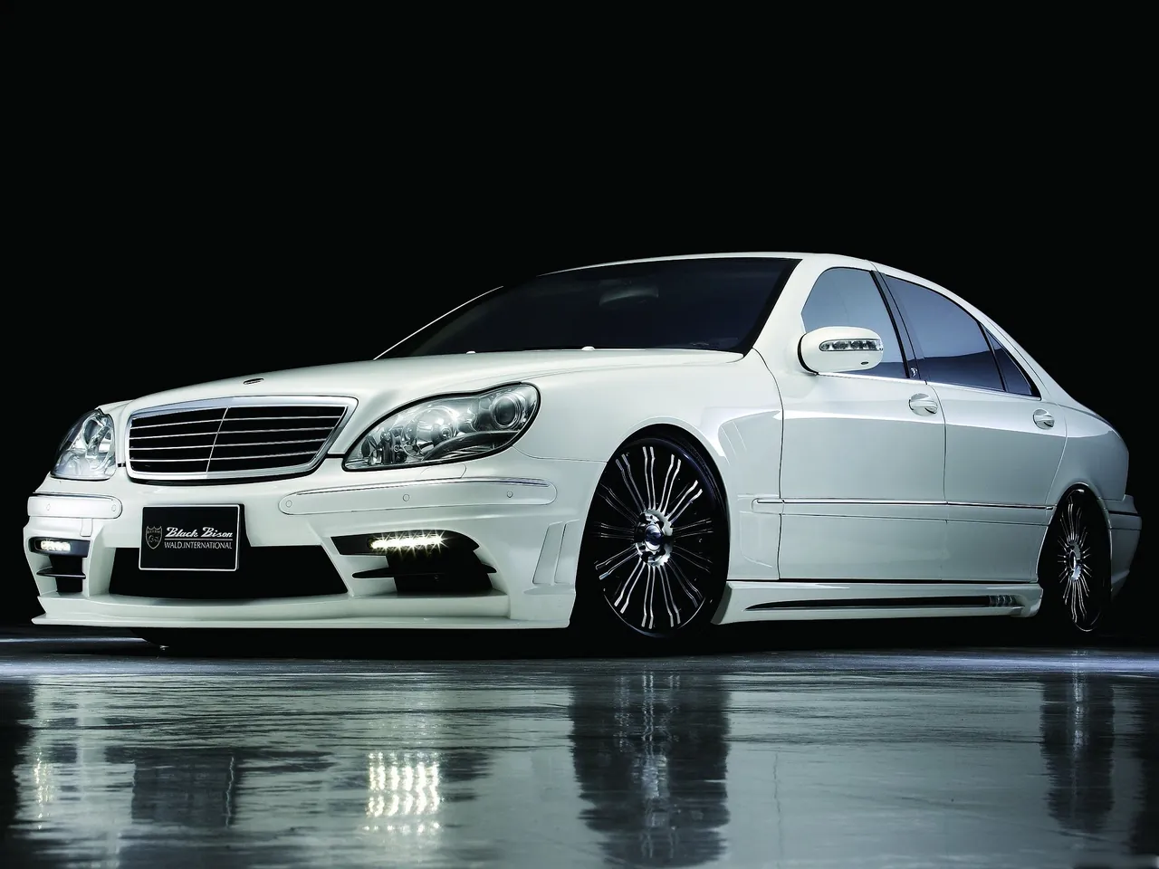 Wald Mercedes-Benz S-Class W220 Black Bison (2003)