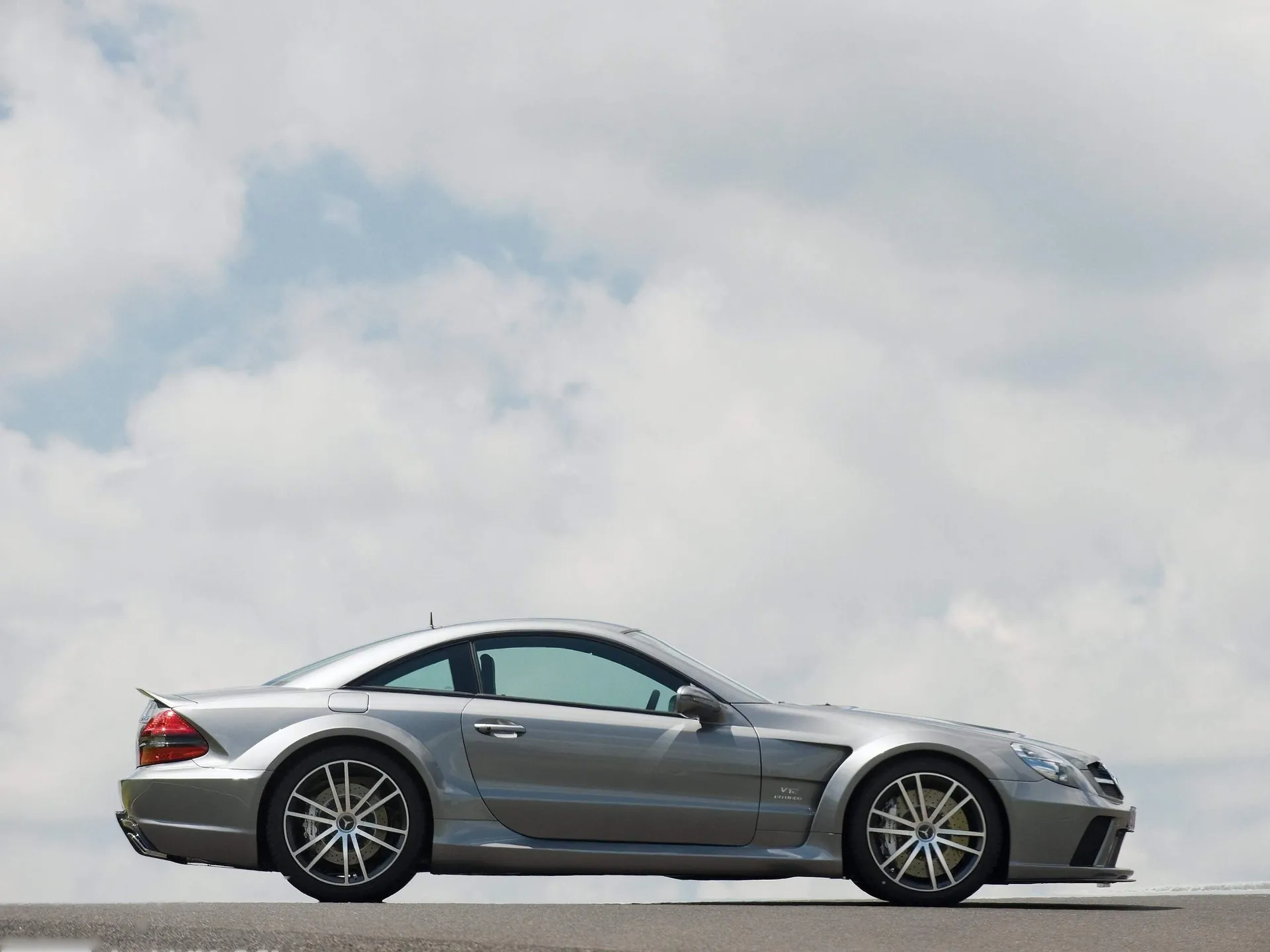 Mercedes-Benz SL65 AMG Black Series (2009) - Side Profile