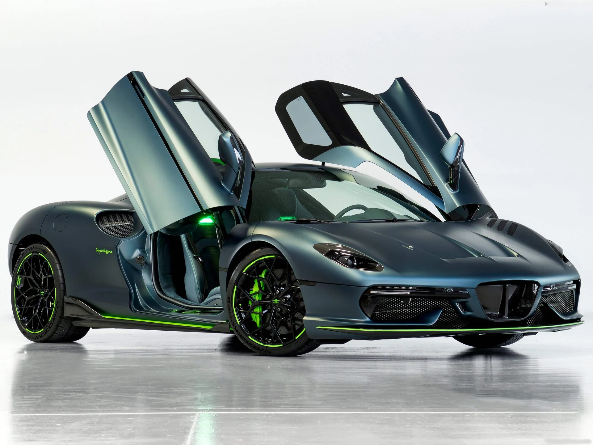Touring Superleggera Arese RH95 Grigio Artico (2023)