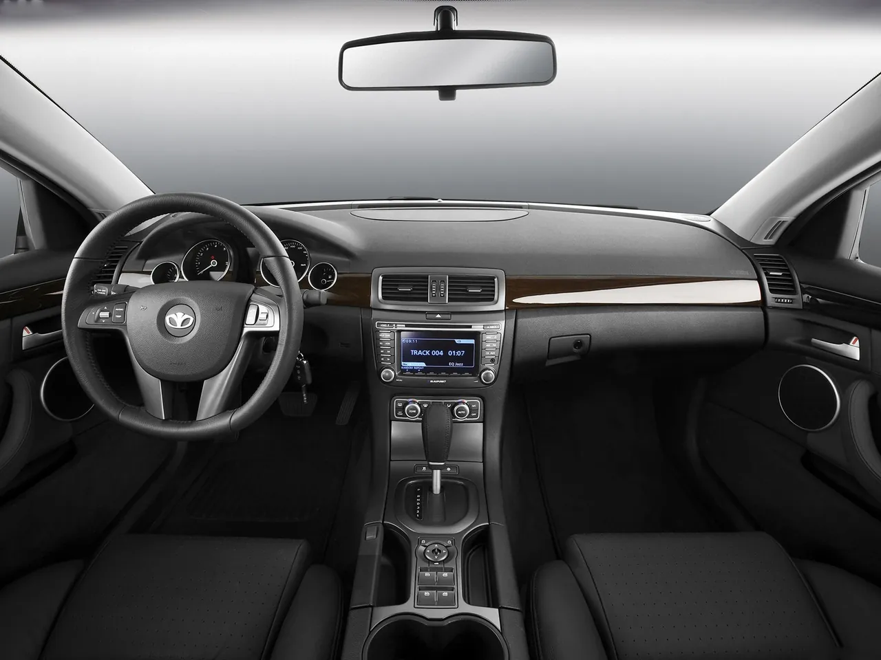 Daewoo L4X (2007) – interiér