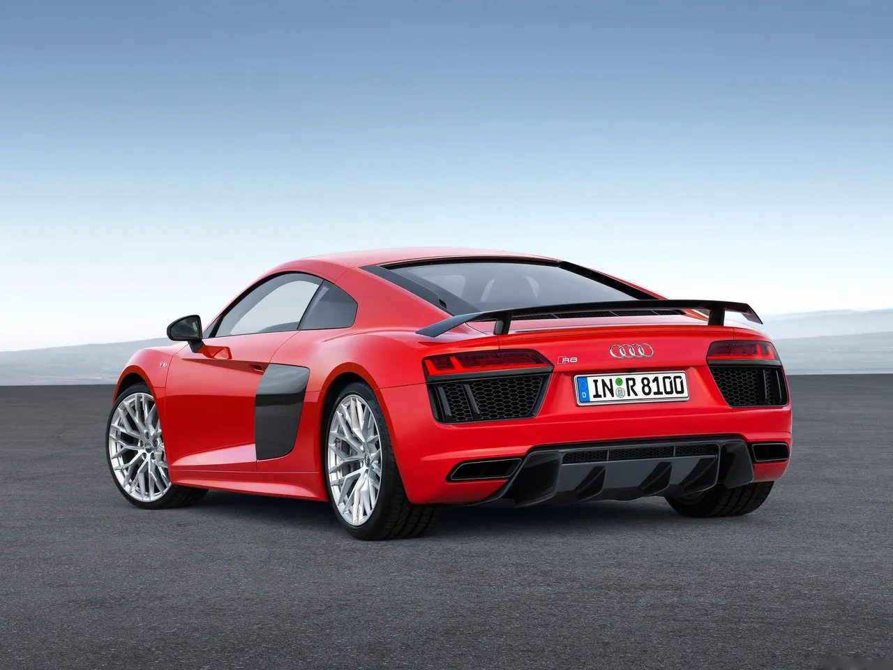 Audi R8 V10 plus (2016) – zadní tříčtvrteční pohled