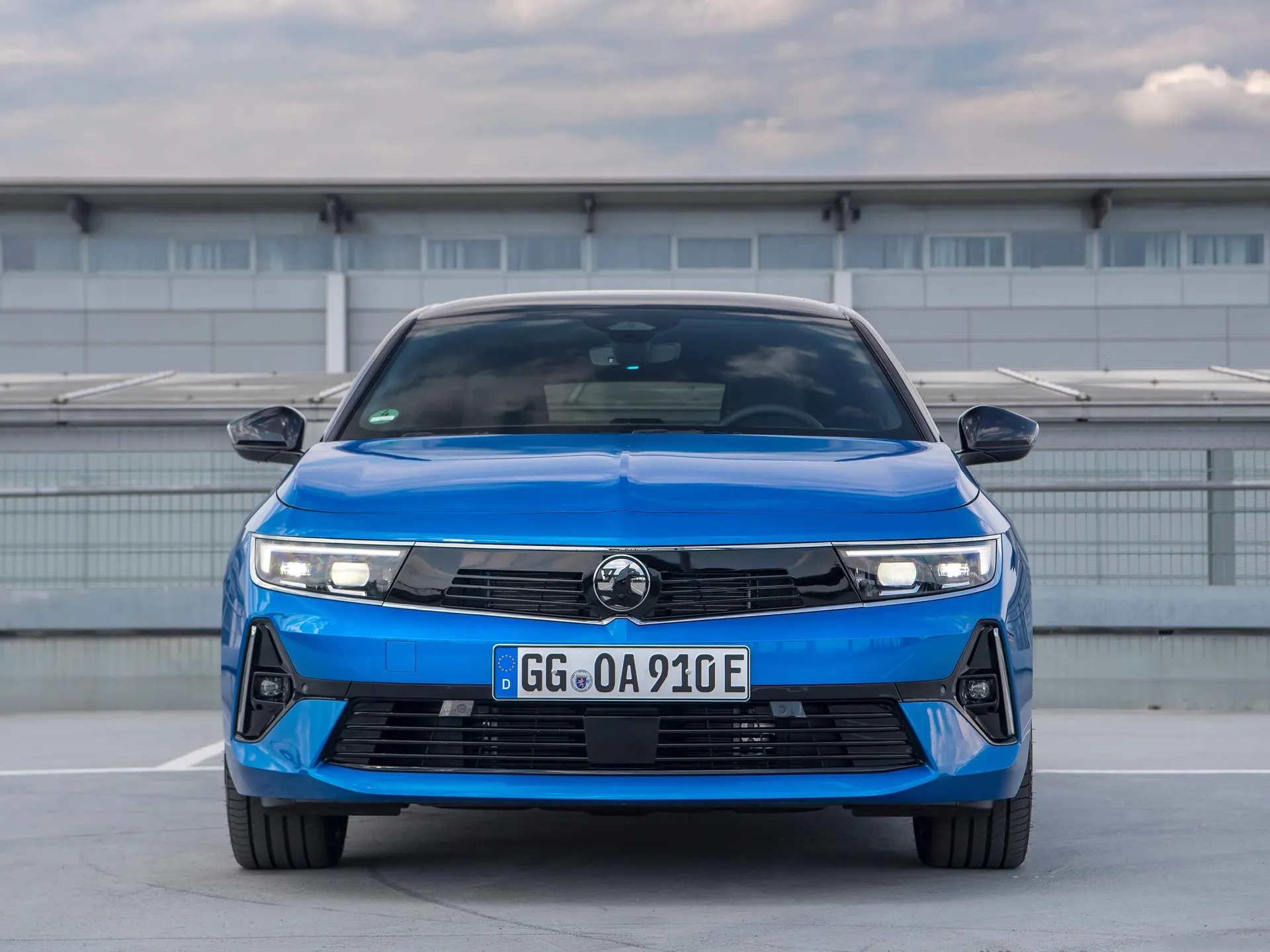Vauxhall Astra Sports Tourer (2022) – zepředu