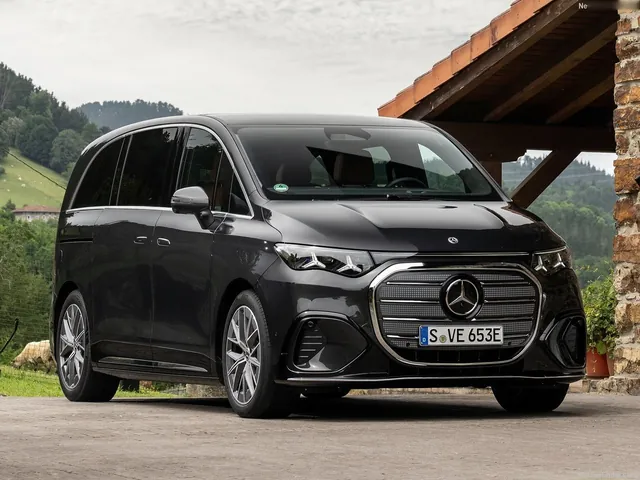 Mercedes-Benz VLE (2027)
