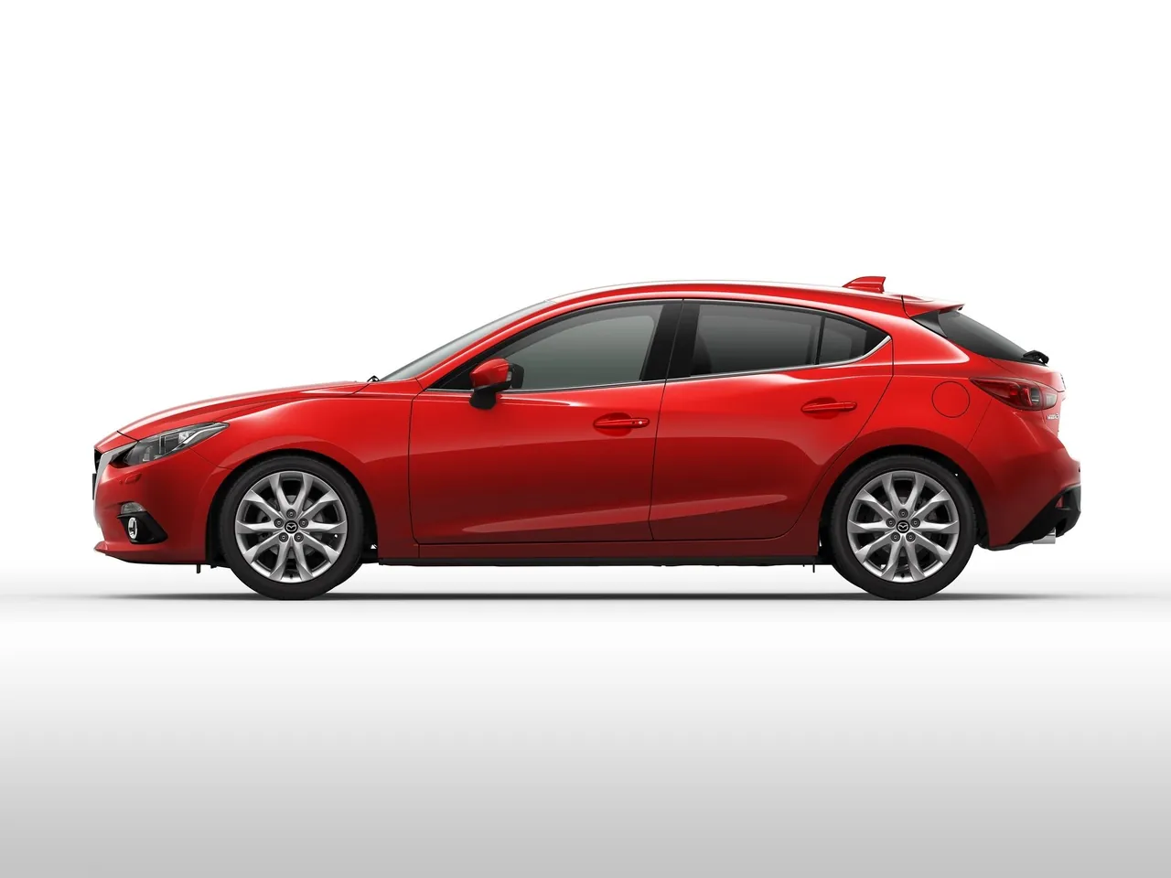Mazda 3 (2014) – boční profil