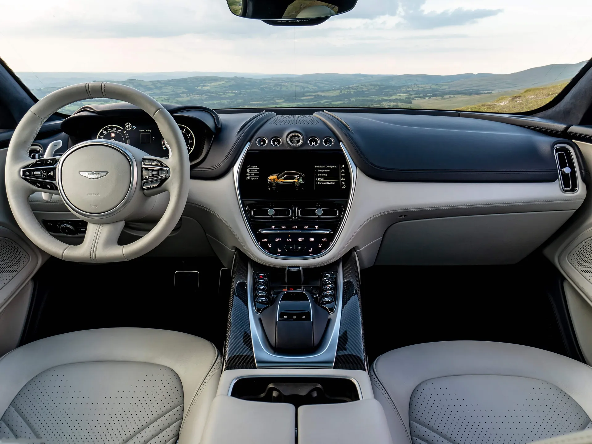 Aston Martin DBX Stirling Green (2021) - Interior