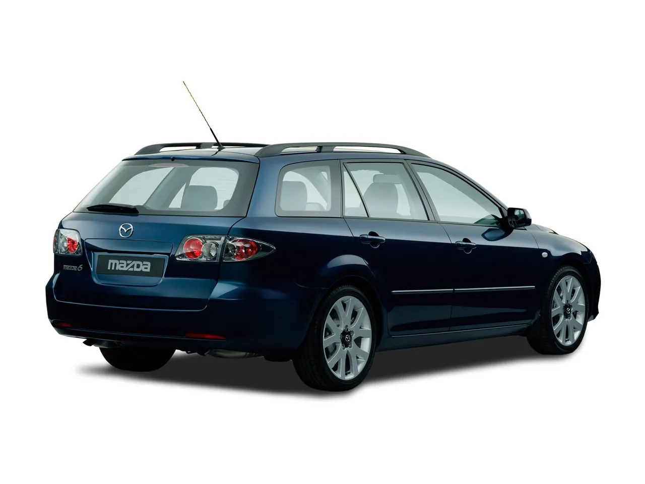 Mazda 6 Wagon Facelift (2005) – zadní tříčtvrteční pohled