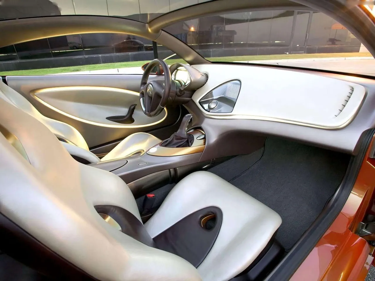 Mitsubishi Eclipse ConceptE (2004) – interiér
