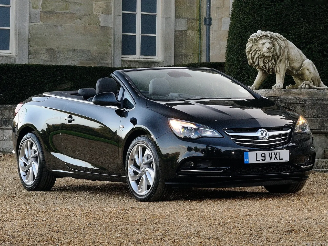 Vauxhall Cascada (2013)