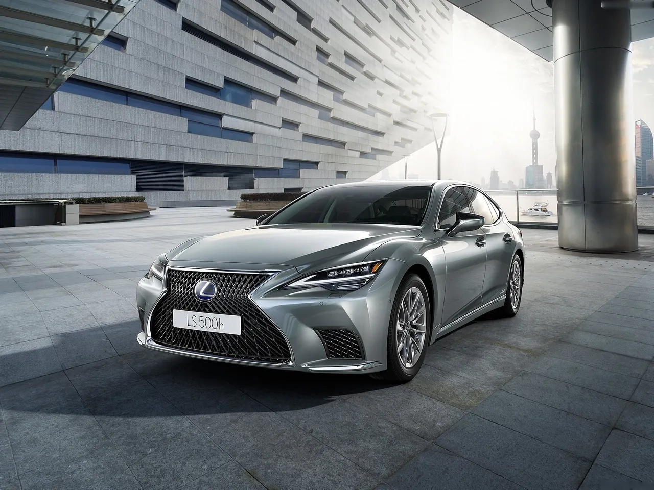 Lexus LS (2021)