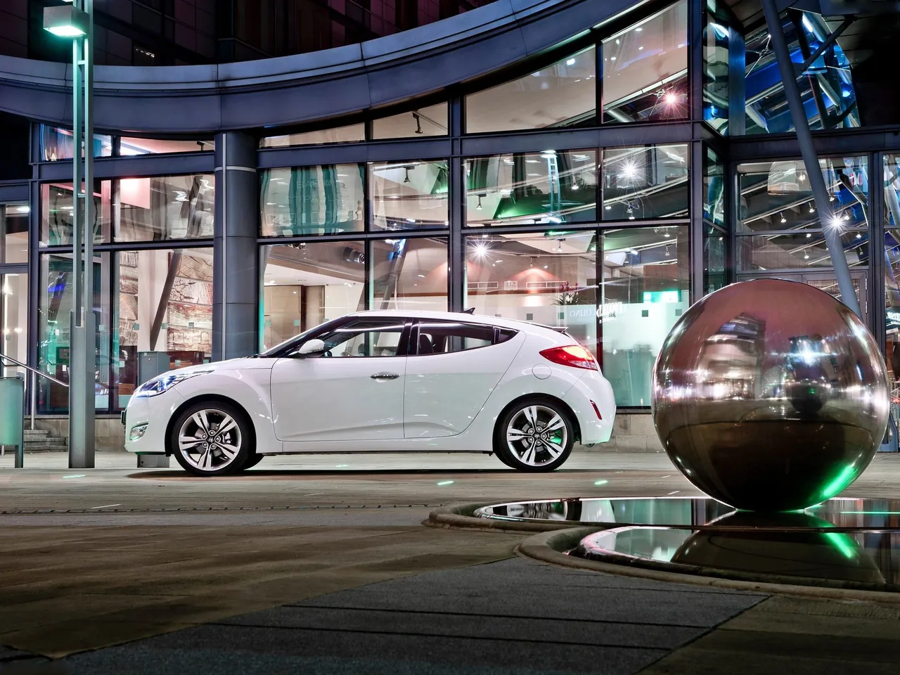 Hyundai Veloster (2012) – boční profil
