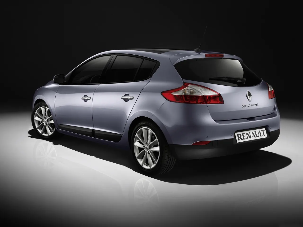 Renault Megane (2009) – zadní tříčtvrteční pohled
