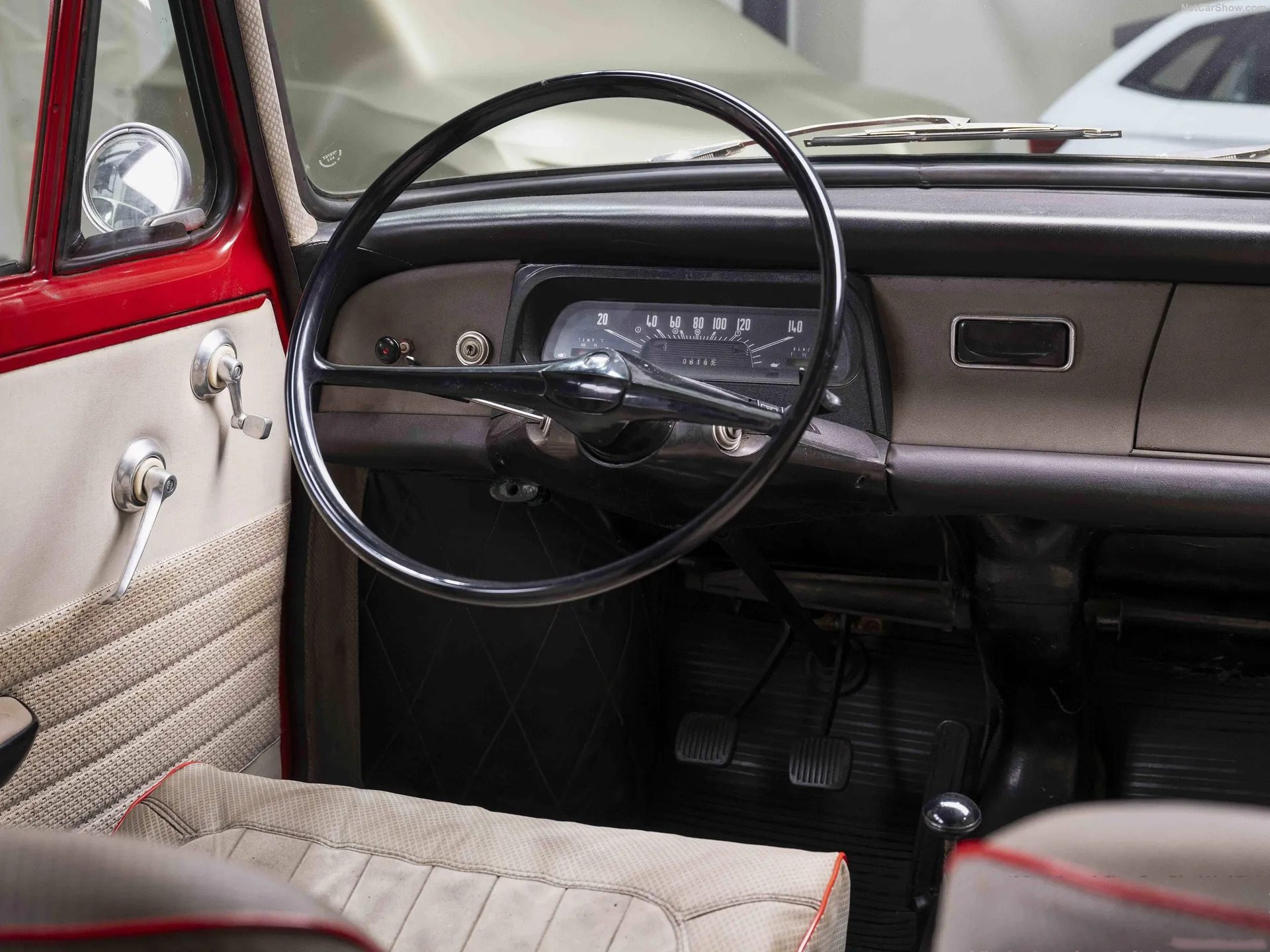 Skoda 990 NOV Combi Concept (1963) – interiér