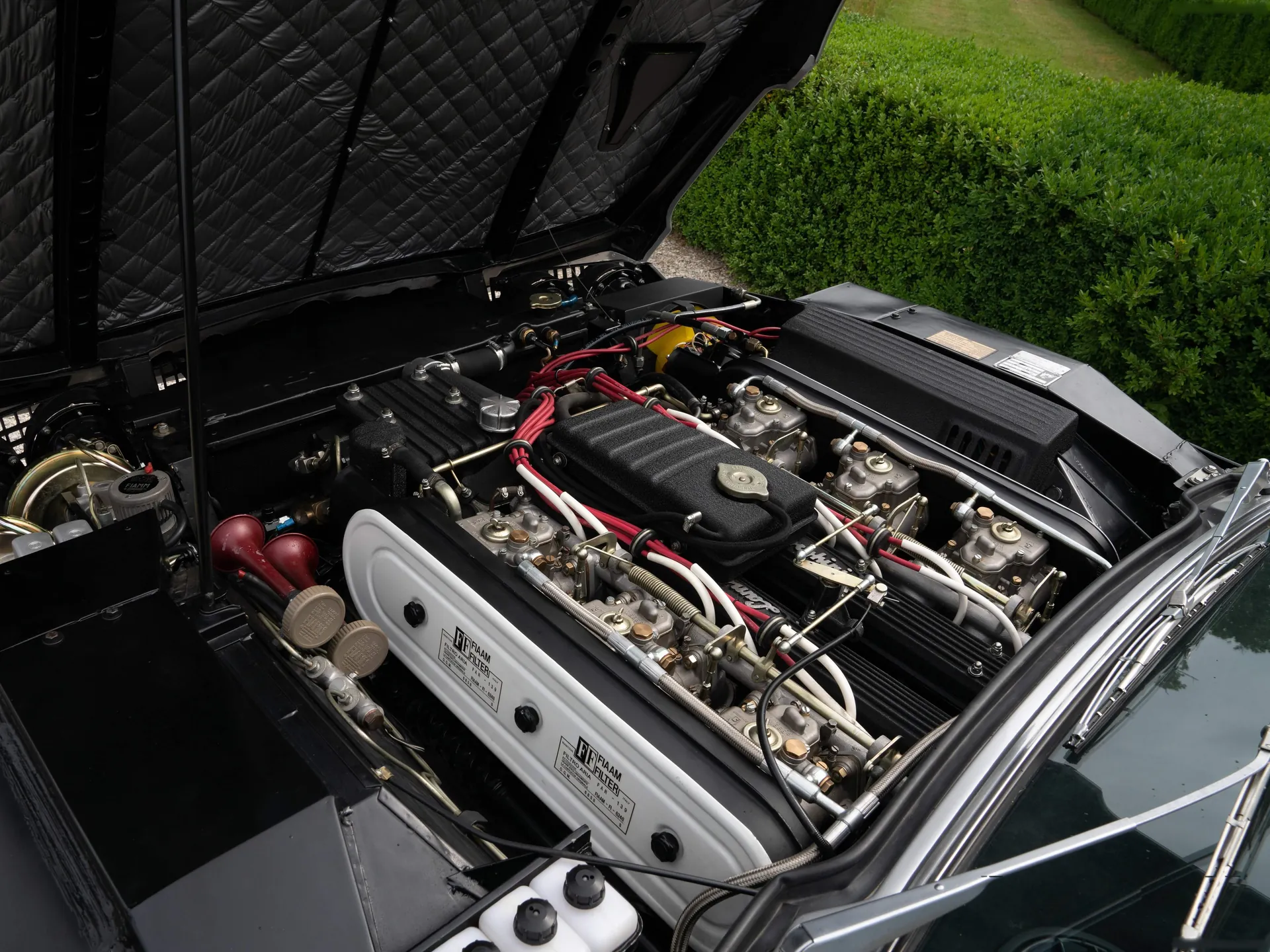 Lamborghini Espada (1968) – motorový prostor