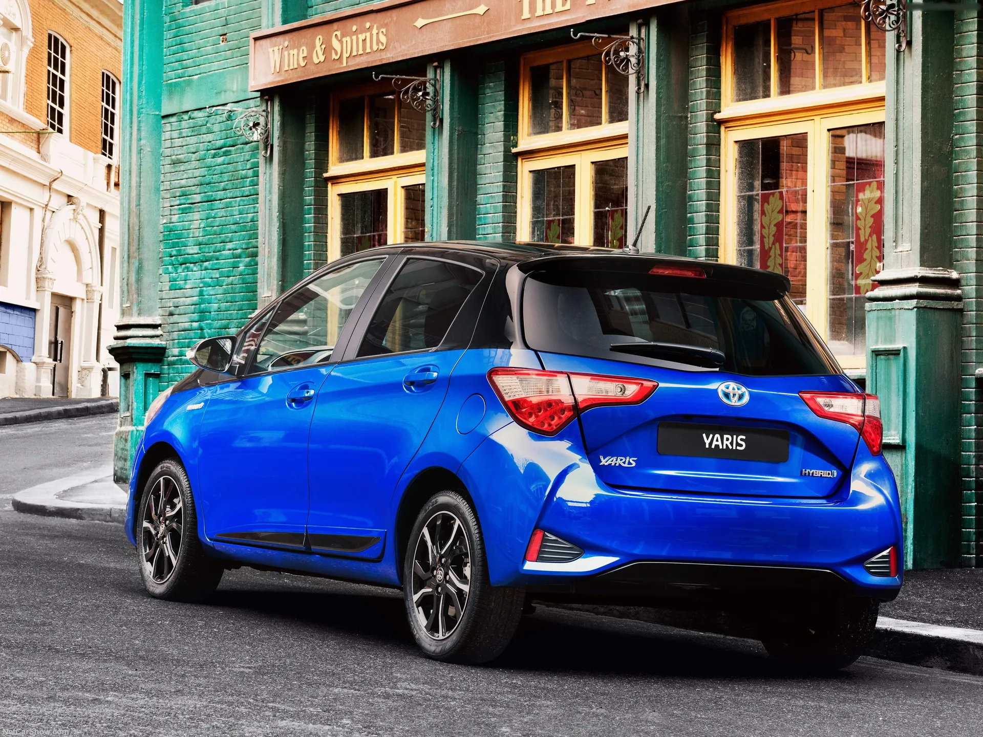 Toyota Yaris (2017) – zadní tříčtvrteční pohled