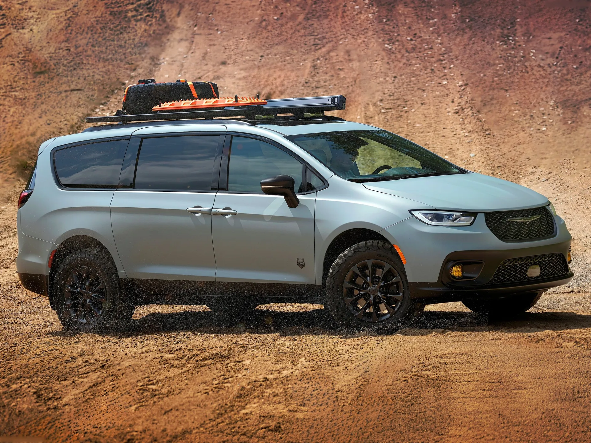 Chrysler Pacifica Grizzly Peak Concept (2025)